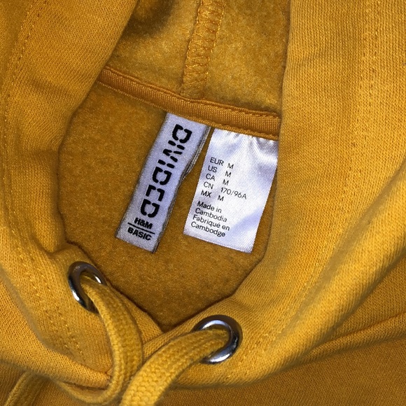 H&M Cropped Mustard Yellow Hoodie - Picture 4 of 5